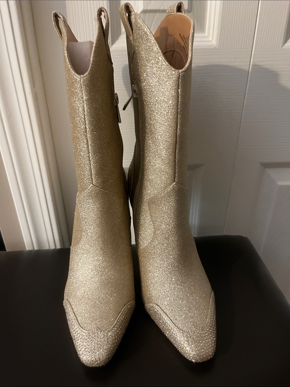 BRAND NEW JESSICA SIMPSON Women's Gold Glitter Pointed-Toe Boot